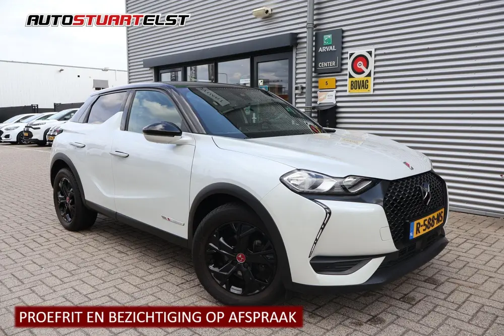 DS Automobiles DS 3 Crossback DS 3 Crossback 1.2 Performance Line 1e Eig uit 2022