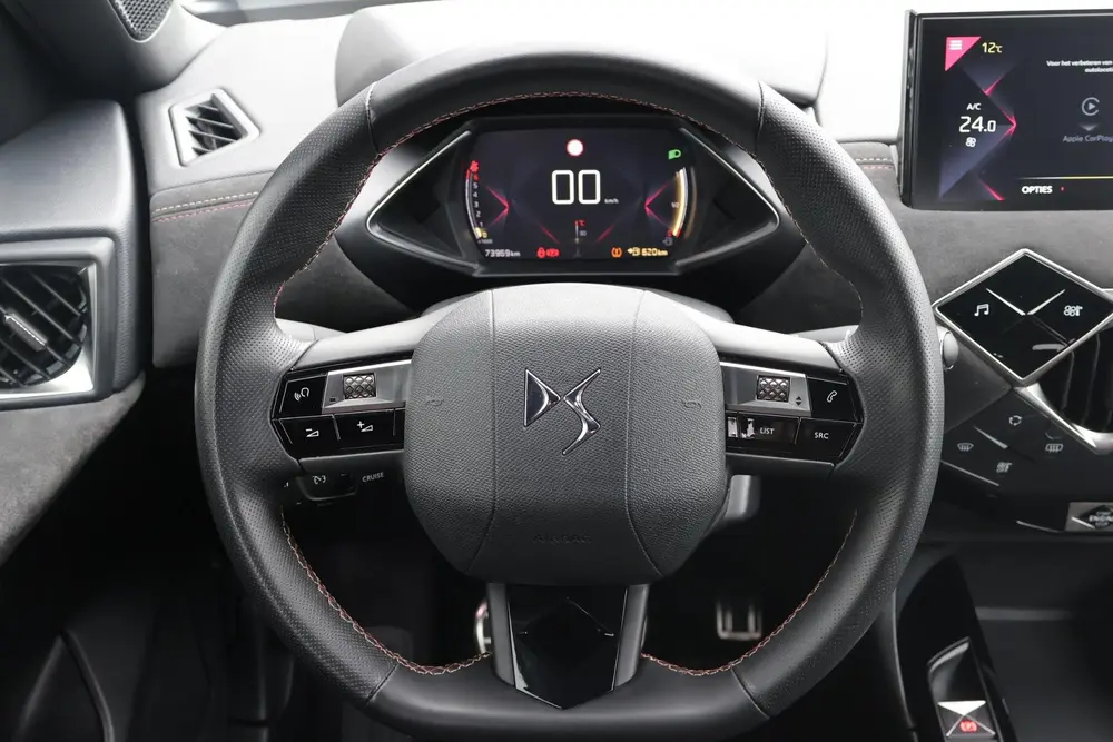 DS Automobiles DS 3 Crossback DS 3 Crossback 1.2 Performance Line 1e Eig uit 2022, foto 11