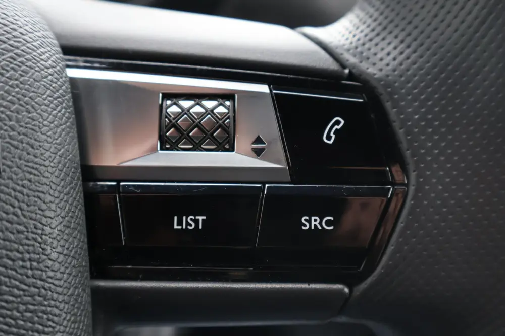 DS Automobiles DS 3 Crossback DS 3 Crossback 1.2 Performance Line 1e Eig uit 2022, foto 13