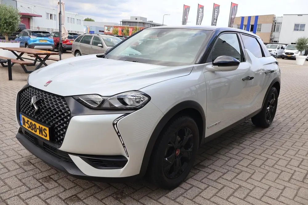 DS Automobiles DS 3 Crossback DS 3 Crossback 1.2 Performance Line 1e Eig uit 2022, foto 7