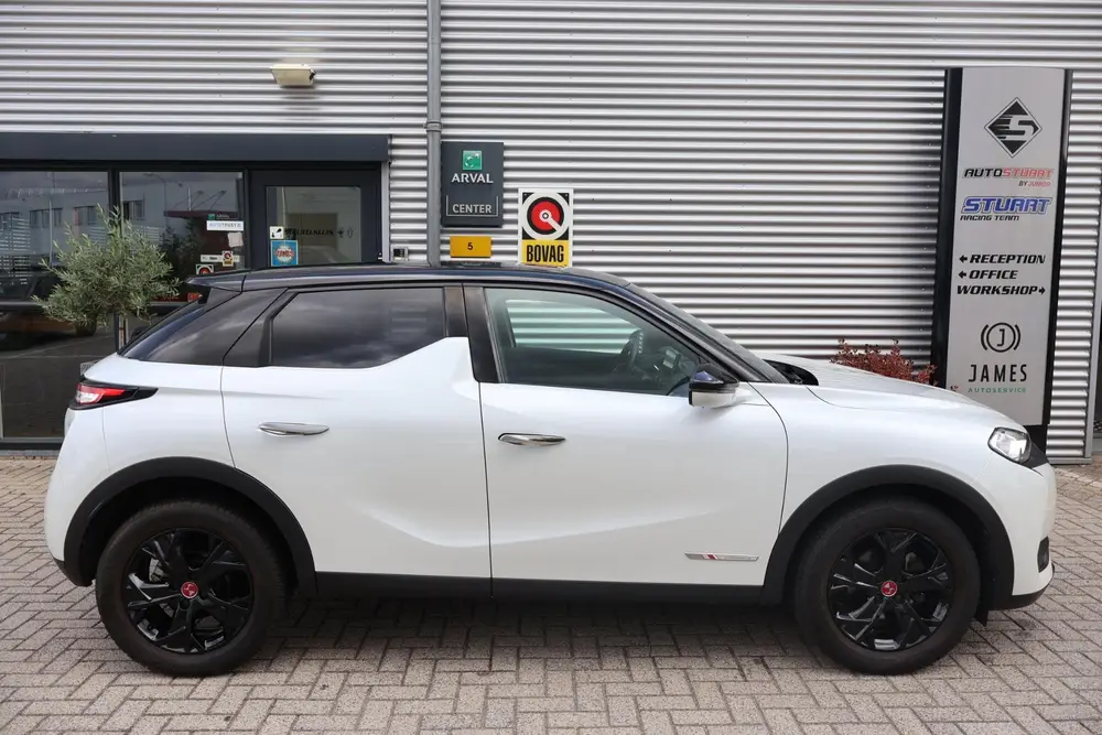 DS Automobiles DS 3 Crossback DS 3 Crossback 1.2 Performance Line 1e Eig uit 2022, foto 8