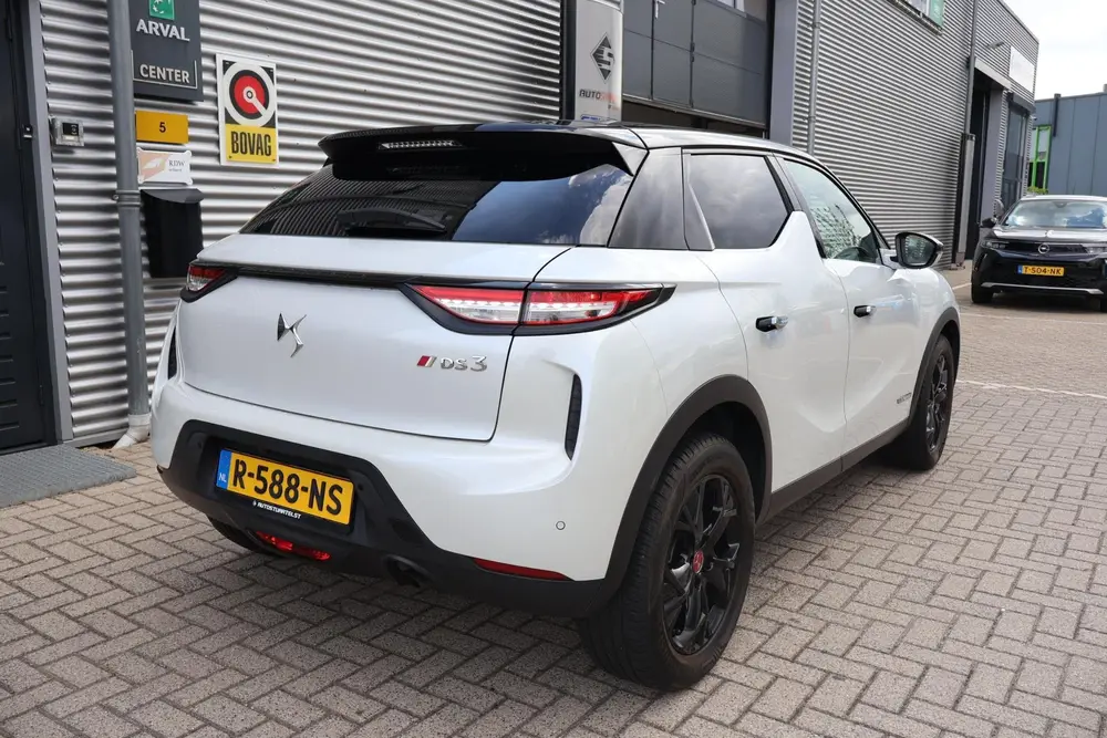 DS Automobiles DS 3 Crossback DS 3 Crossback 1.2 Performance Line 1e Eig uit 2022, foto 9