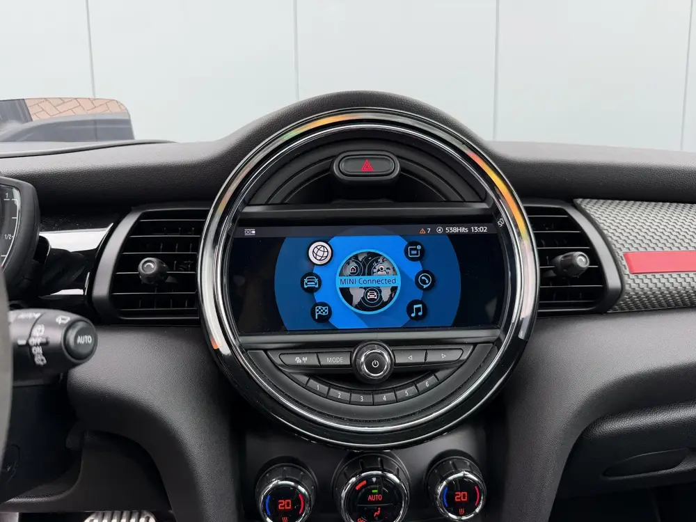 Mini Cooper S 2.0 GT Limited JCW PANO uit 2019, foto 19