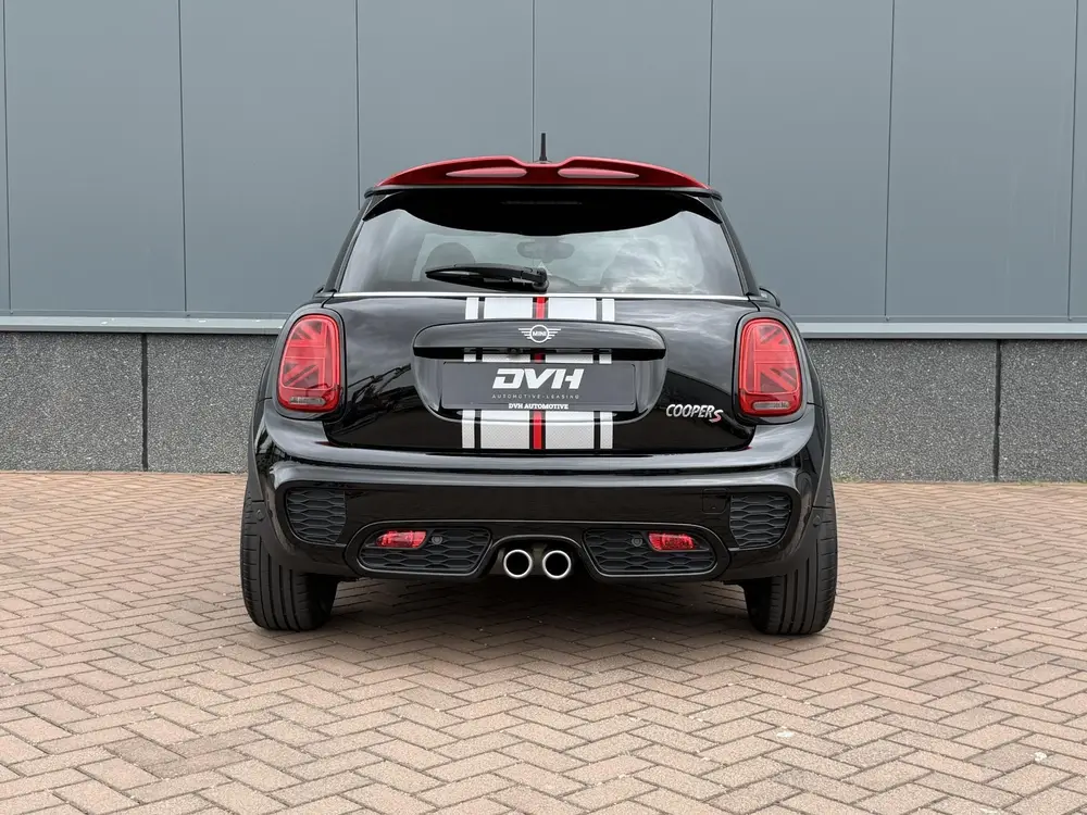 Mini Cooper S 2.0 GT Limited JCW PANO uit 2019, foto 5