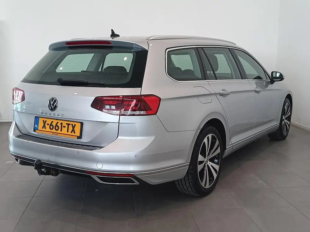 Volkswagen Passat Variant 1.5 TSI Business | Automaat | Trek uit 2021, foto 2