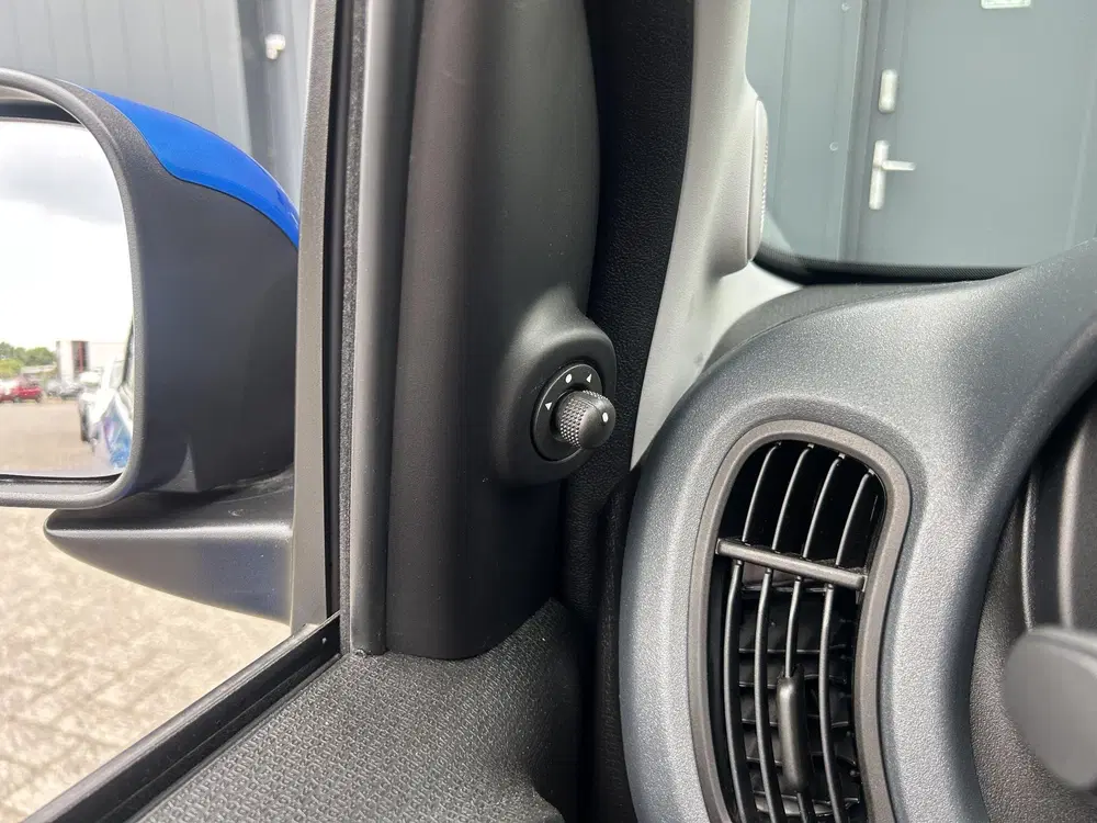 Fiat Panda 1.0 Hybrid Cross uit 2024, foto 17