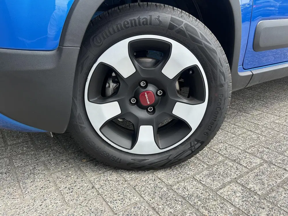 Fiat Panda 1.0 Hybrid Cross uit 2024, foto 18