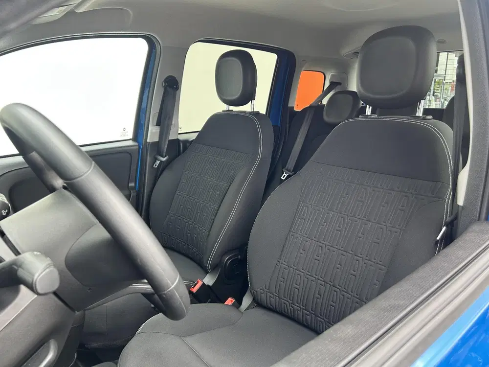 Fiat Panda 1.0 Hybrid Cross uit 2024, foto 4