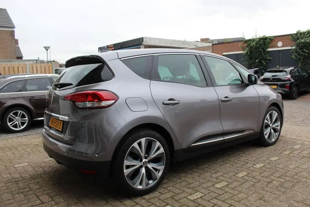 Renault Scenic 1.3 TCe Limited Automaat uit 2019, foto 3