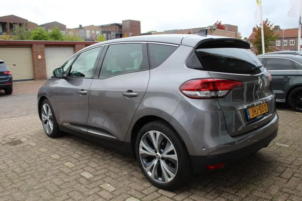 Renault Scenic 1.3 TCe Limited Automaat uit 2019, foto 4