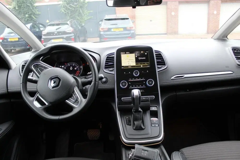 Renault Scenic 1.3 TCe Limited Automaat uit 2019, foto 7