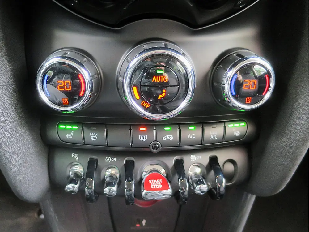 Mini Overig 1.5 Pepper F56 LCI met LED, Park ass., Clima, BT uit 2019, foto 17