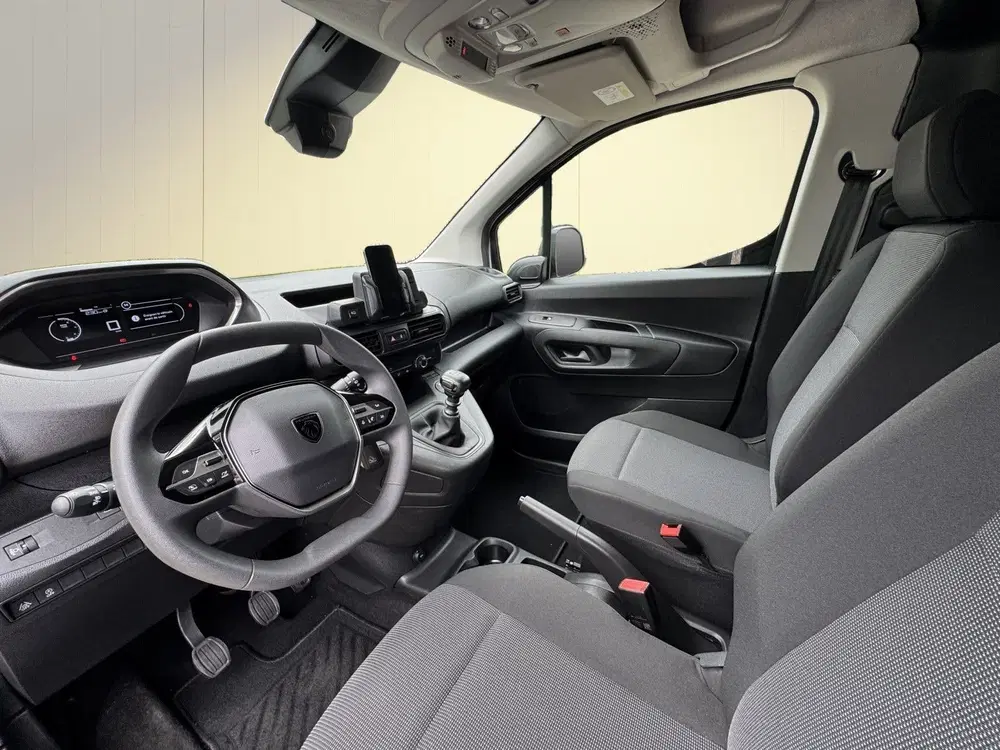 Peugeot Partner 1.2 PURETECH 110 BENZINE uit 2024, foto 10
