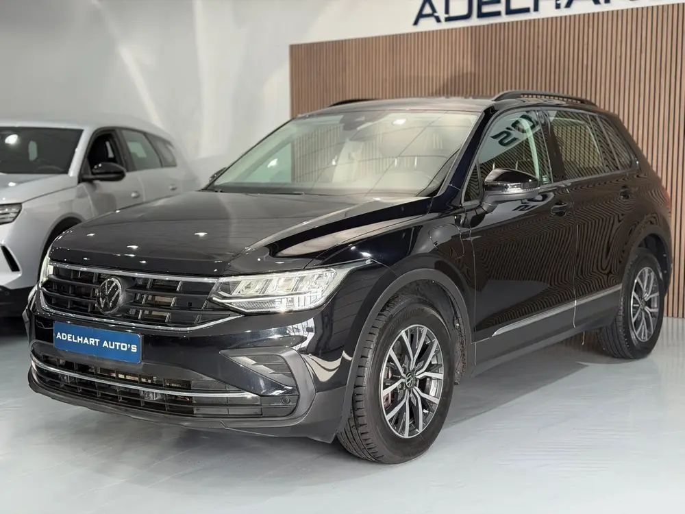 Volkswagen Tiguan 1.4 TSI eHybrid Automaat / Navigatie full uit 2022, foto 5