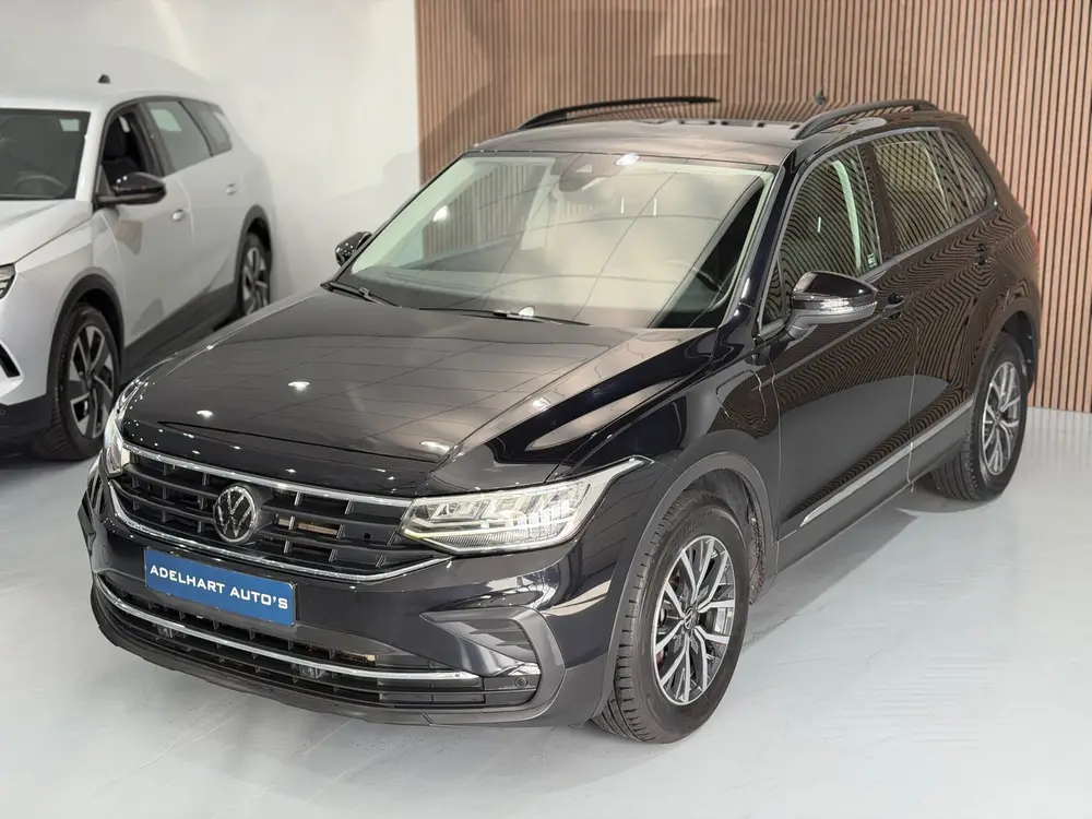 Volkswagen Tiguan 1.4 TSI eHybrid Automaat / Navigatie full uit 2022, foto 9