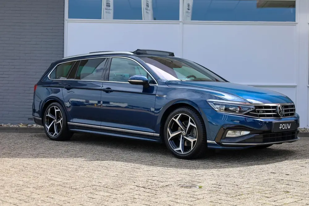 Volkswagen Passat Variant 1.5 TSI 150pk DSG R-Line Business uit 2021, foto 9