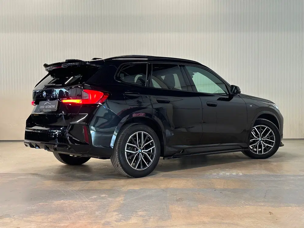 BMW X1 XDrive25e uit 2023, foto 19