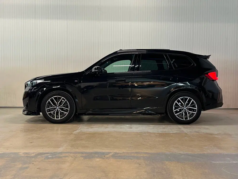 BMW X1 XDrive25e uit 2023, foto 20