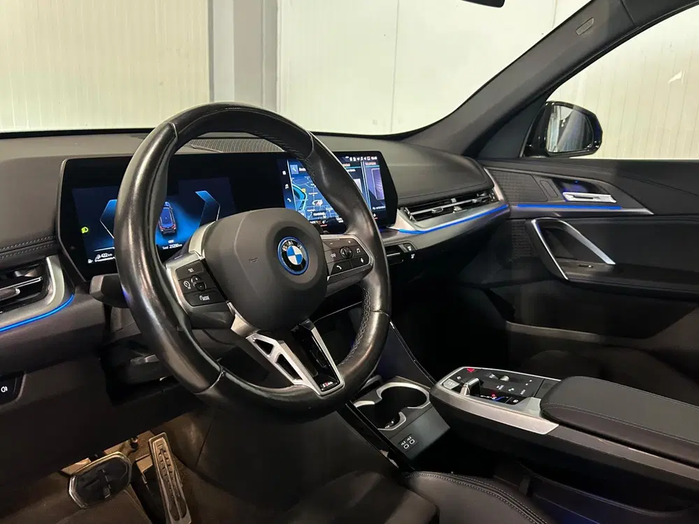 BMW X1 XDrive25e uit 2023, foto 4
