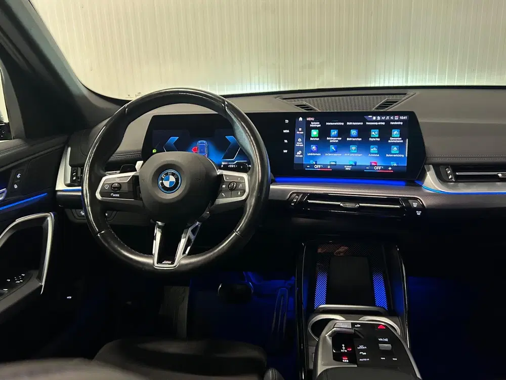 BMW X1 XDrive25e uit 2023, foto 9