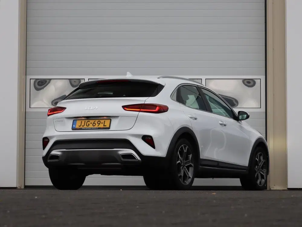 Kia XCeed 1.6 GDi 140PK PHEV DynamicPlusLine Adaptie uit 2022, foto 2