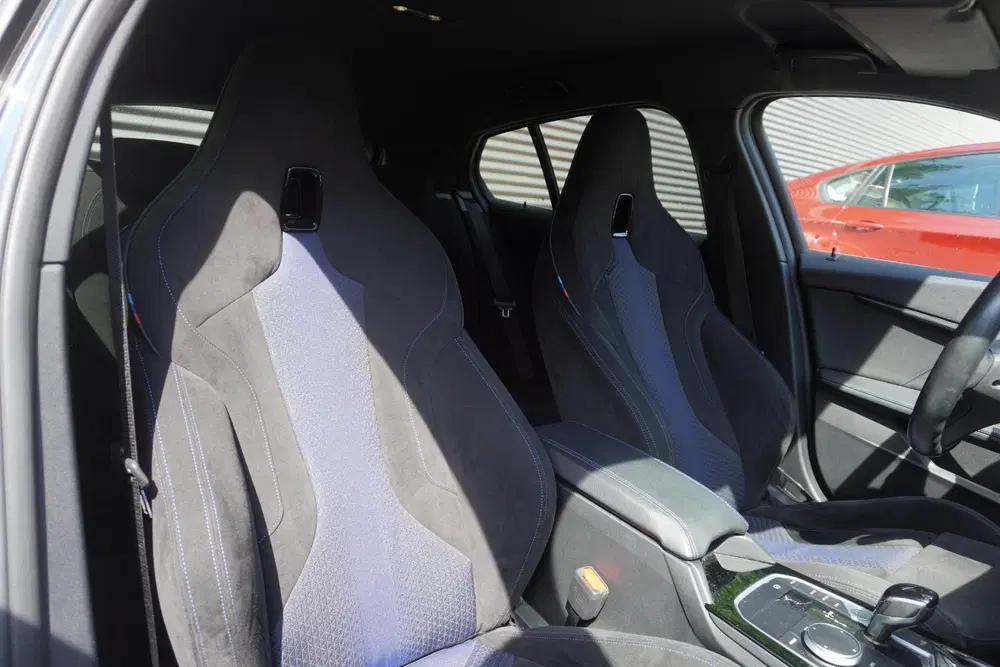 BMW 1-serie 120i uit 2022, foto 13