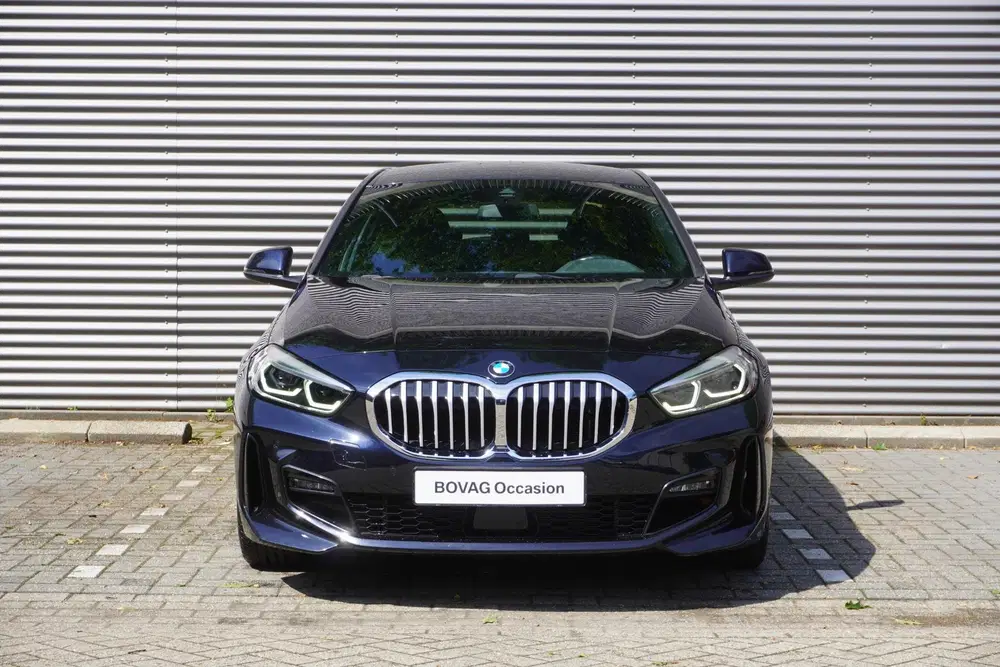 BMW 1-serie 120i uit 2022, foto 3