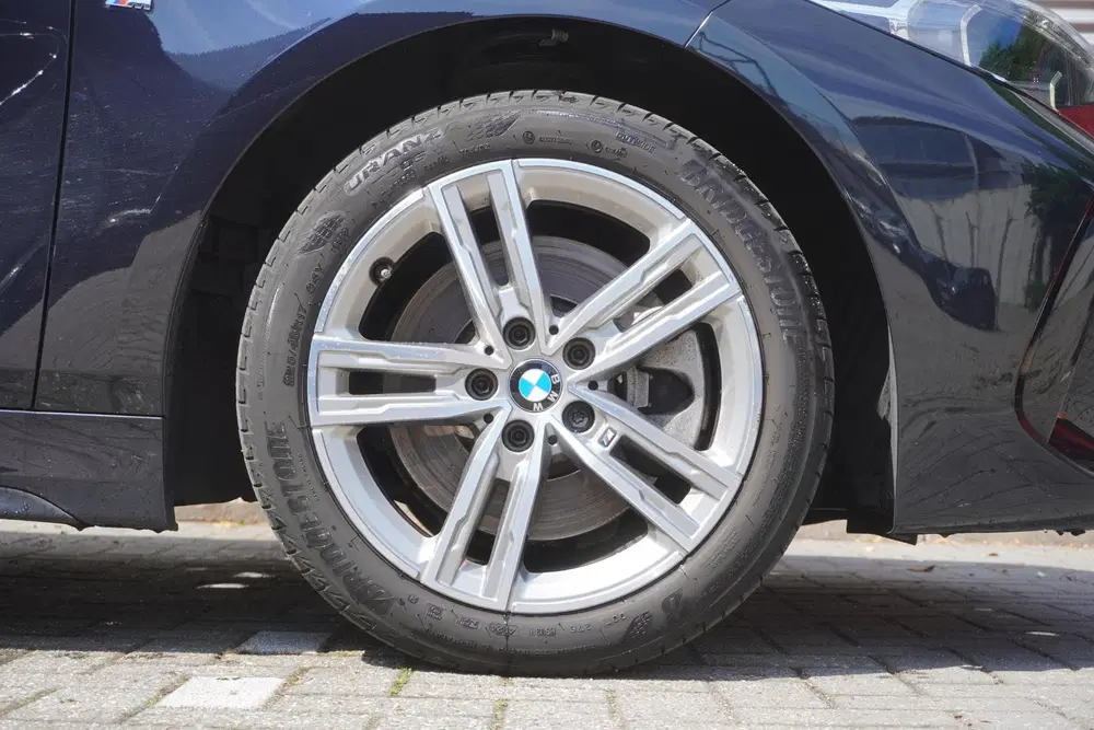 BMW 1-serie 120i uit 2022, foto 9