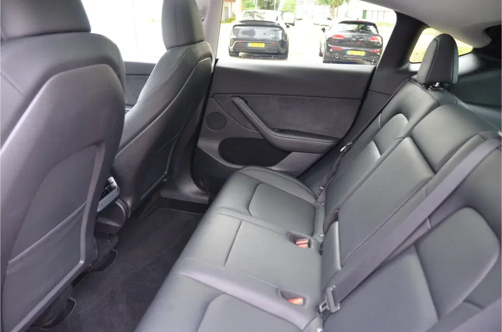 Tesla Model Y RWD 58 kWh LFP accu AutoPilot3.0 Ryzen uit 2023, foto 12