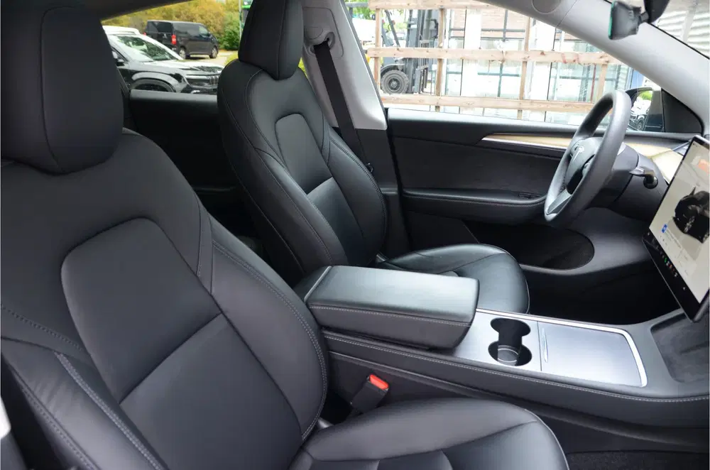 Tesla Model Y RWD 58 kWh LFP accu AutoPilot3.0 Ryzen uit 2023, foto 3