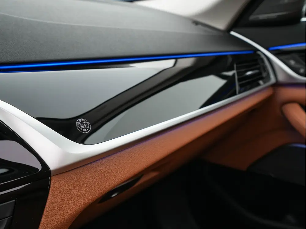 BMW D5 S "Limousine Aut. *PANO uit 2022, foto 16