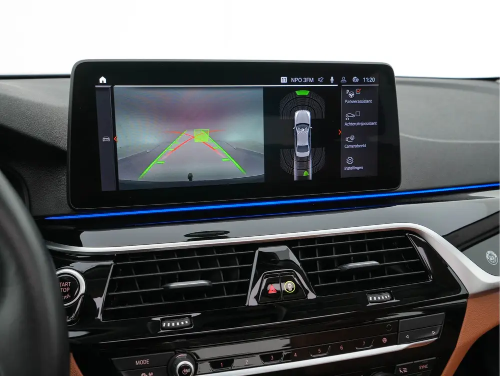 BMW D5 S "Limousine Aut. *PANO uit 2022, foto 18