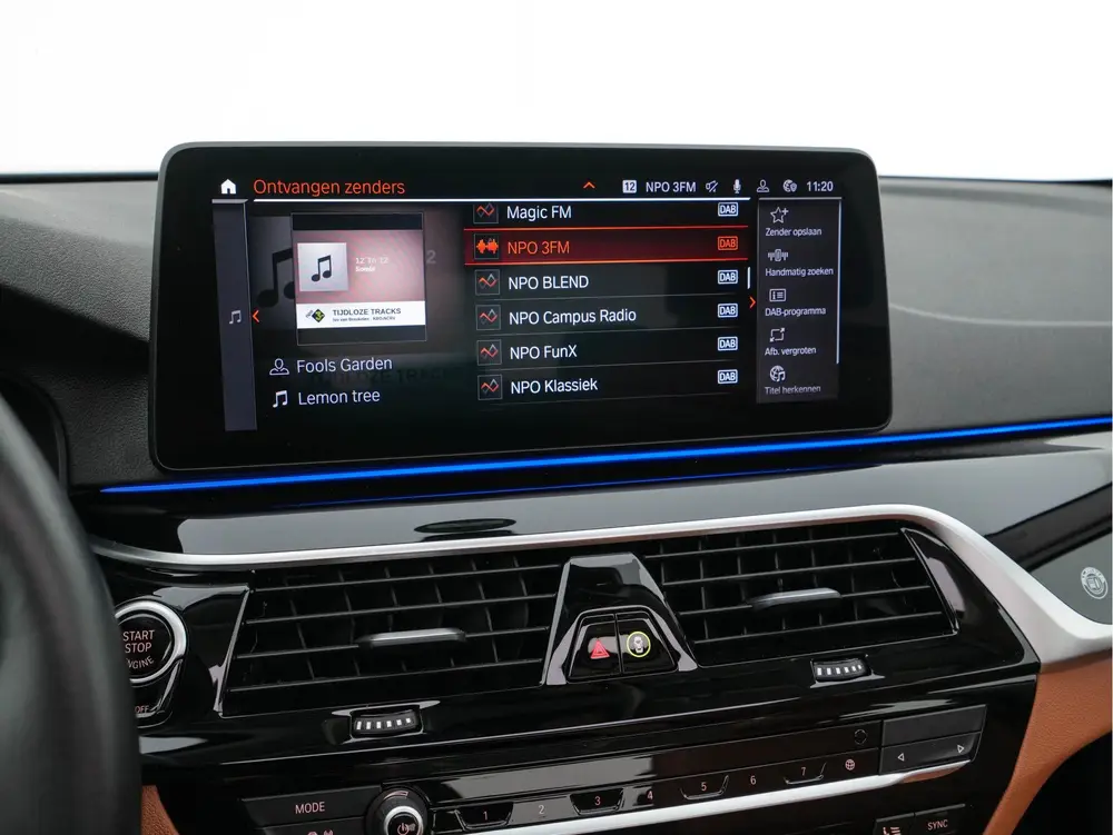 BMW D5 S "Limousine Aut. *PANO uit 2022, foto 19