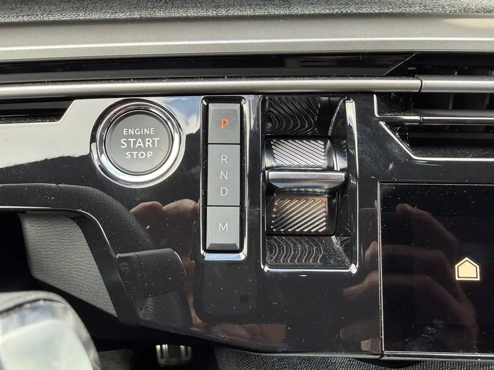 Peugeot 3008 1.2 Hybrid Automaat GT uit 2025, foto 19