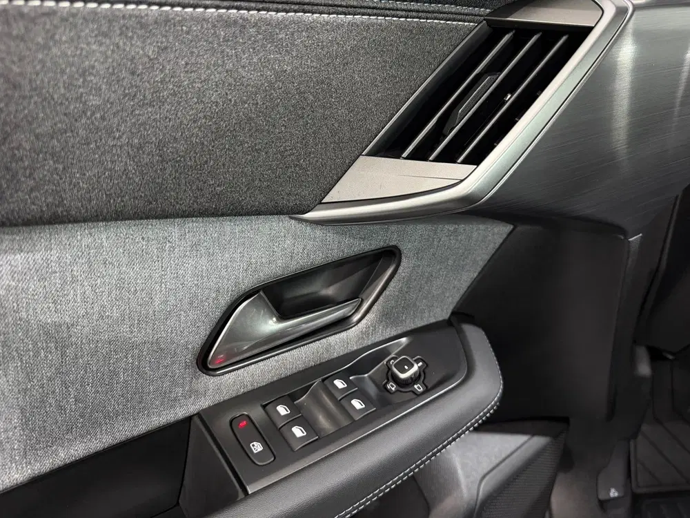 Opel Grandland 1.2 Turbo Hybrid Nieuw Model Business Edit uit 2025, foto 18