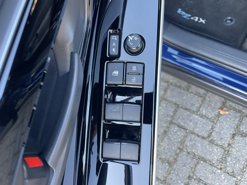 Toyota bZ4X Active 71 kWh uit 2024, foto 5