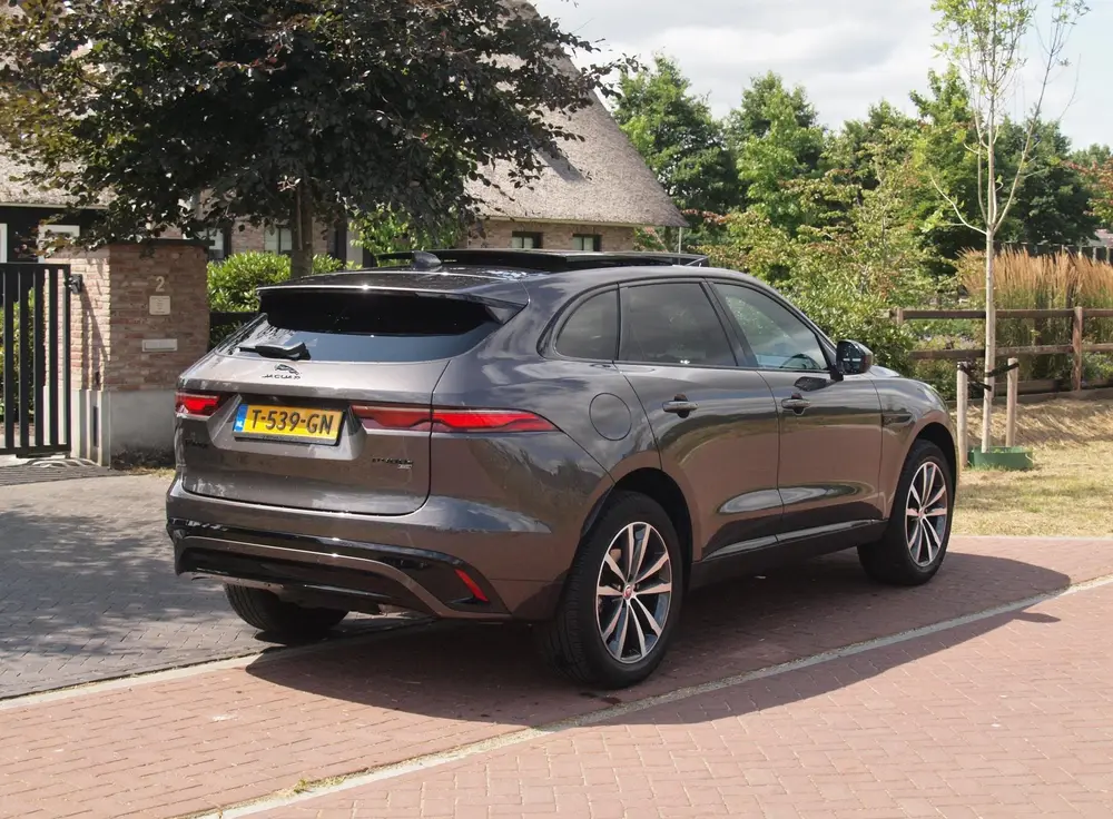 Jaguar F-Pace 2.0 P400e PHEV SE R-Dynamic uit 2023, foto 10