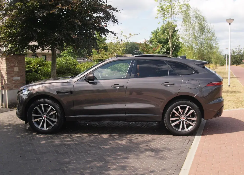 Jaguar F-Pace 2.0 P400e PHEV SE R-Dynamic uit 2023, foto 7