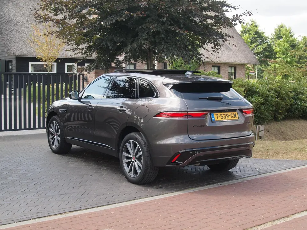 Jaguar F-Pace 2.0 P400e PHEV SE R-Dynamic uit 2023, foto 8