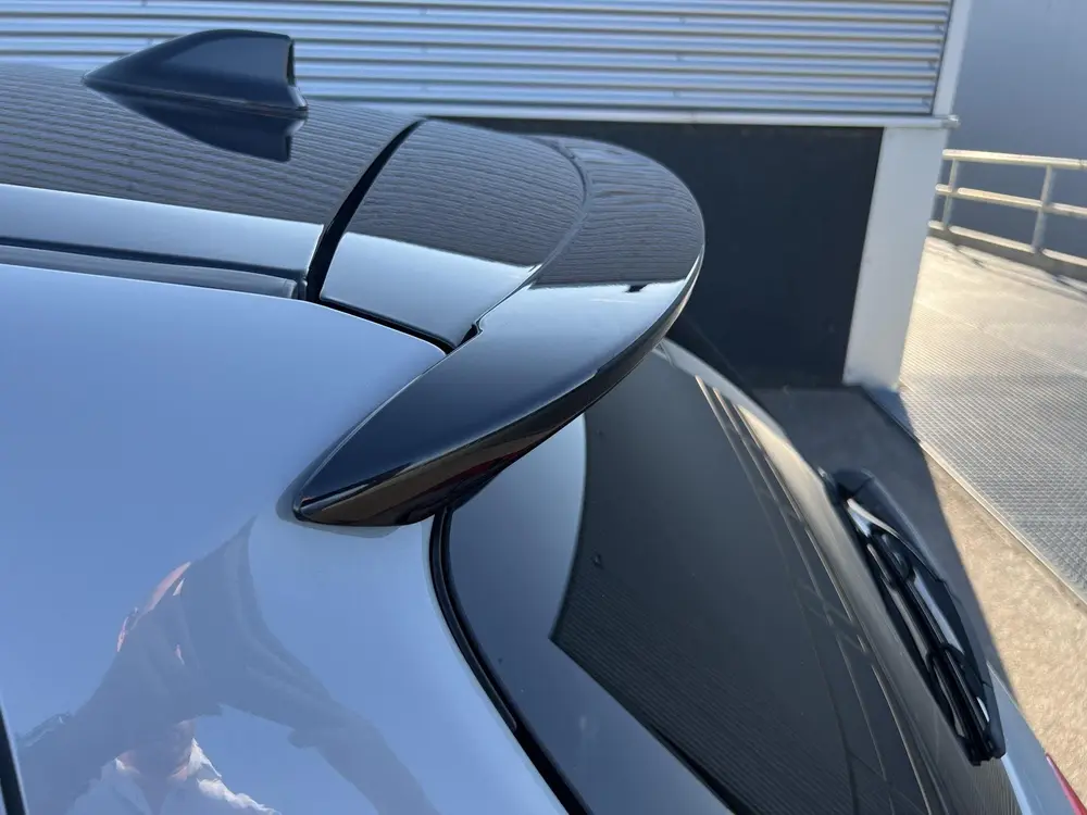 Toyota Yaris 1.5 Hybrid GR-Sport Dealeronderhouden uit 2019, foto 15