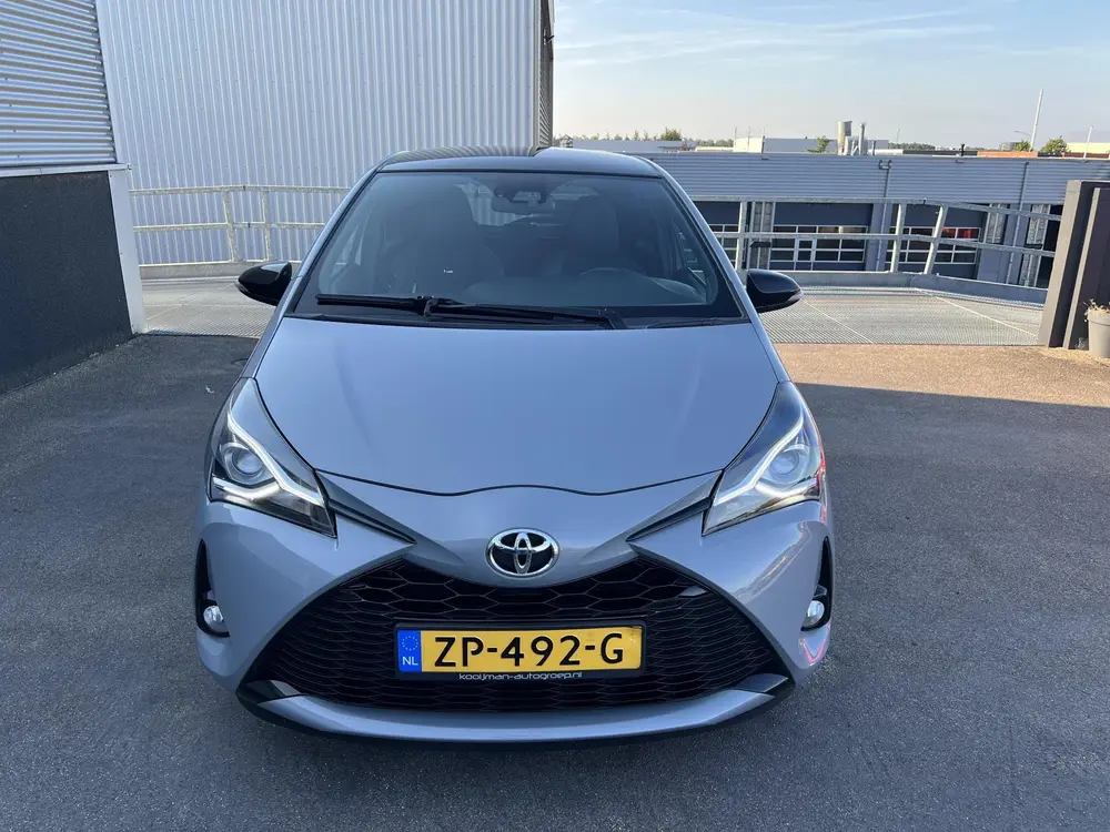 Toyota Yaris 1.5 Hybrid GR-Sport Dealeronderhouden uit 2019, foto 7