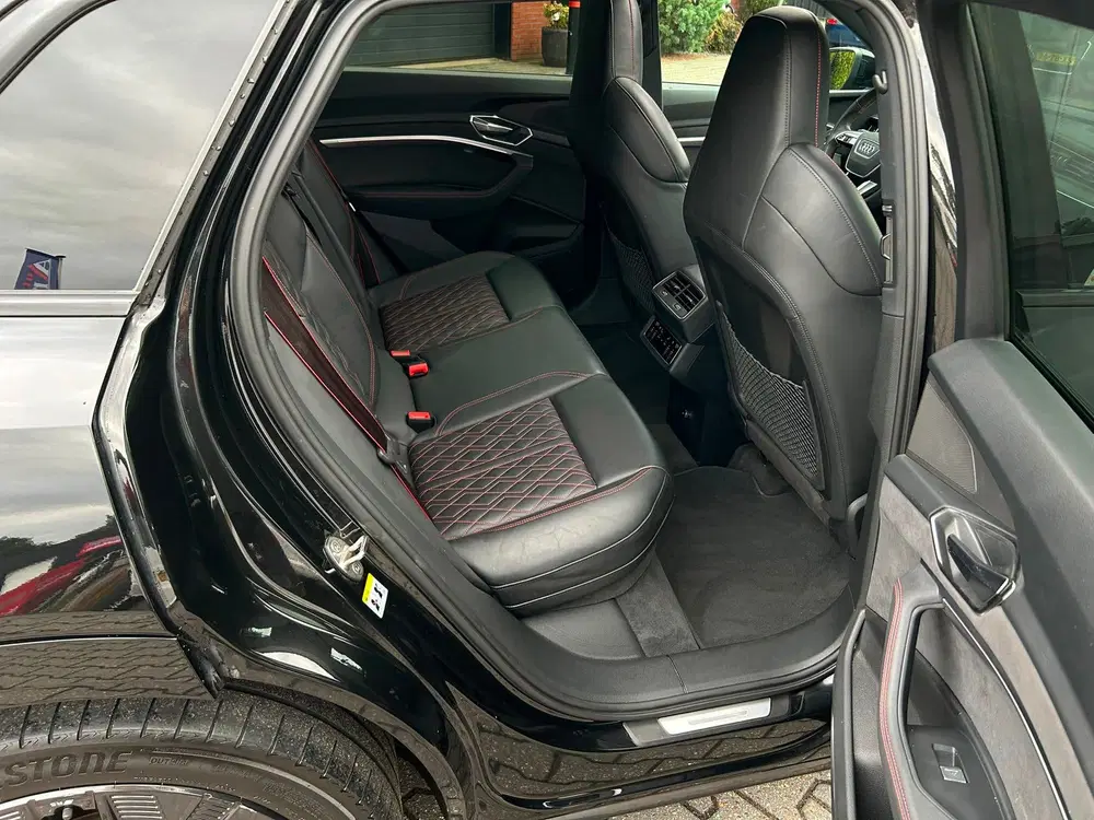 Audi Q8 e-tron 55 quattro S Edition 115 kWh SOH 92% 3x S uit 2023, foto 13