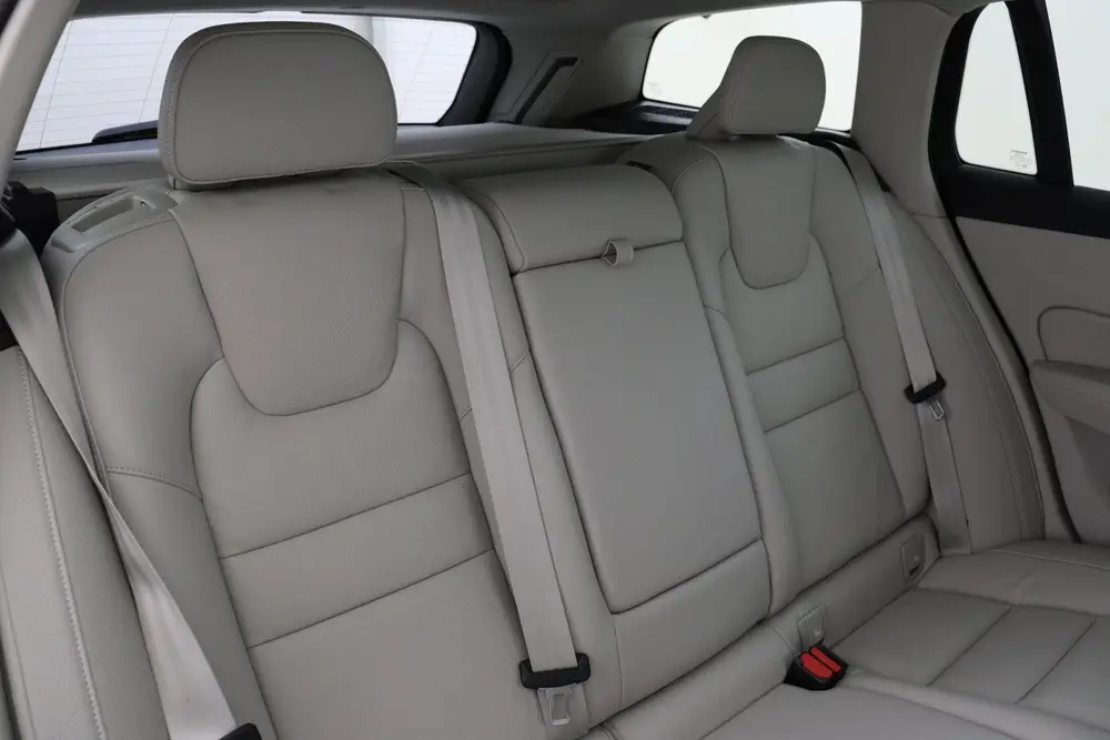 Volvo V60 T6 PLUG-IN HYBRID AWD ULTRA BRIGHT -PANO.D uit 2025, foto 12