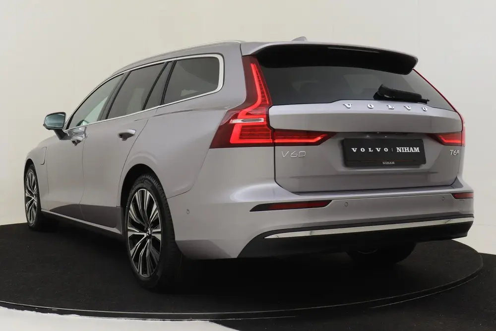 Volvo V60 T6 PLUG-IN HYBRID AWD ULTRA BRIGHT -PANO.D uit 2025, foto 5