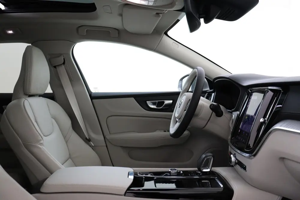 Volvo V60 T6 PLUG-IN HYBRID AWD ULTRA BRIGHT -PANO.D uit 2025, foto 8
