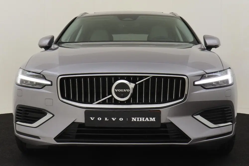 Volvo V60 T6 PLUG-IN HYBRID AWD ULTRA BRIGHT -PANO.D uit 2025, foto 9