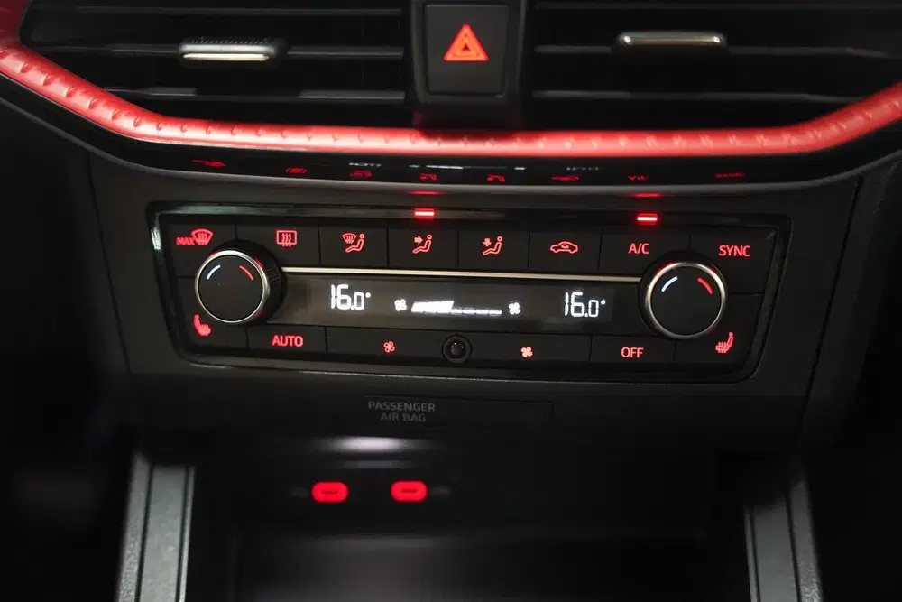 SEAT Ibiza 1.0 EcoTSI FR [ Virtual Camera Beats Stoel uit 2022, foto 8