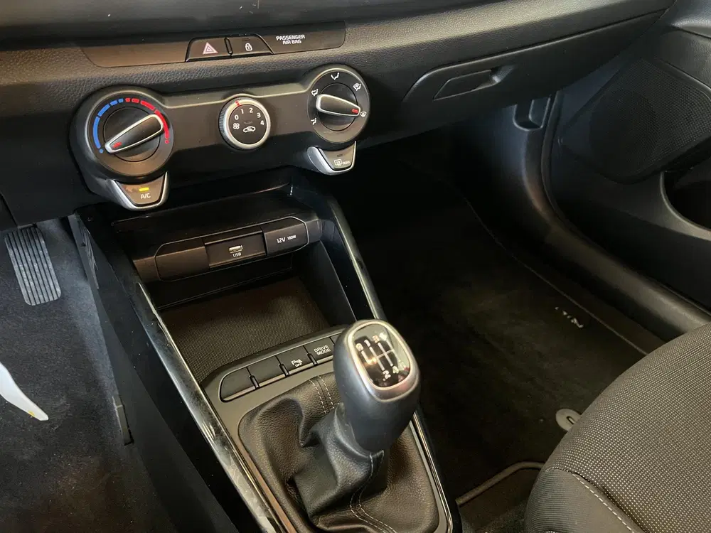 Kia Rio 1.0 T-GDi MHEV DynamicLine Apple Carplay uit 2022, foto 11