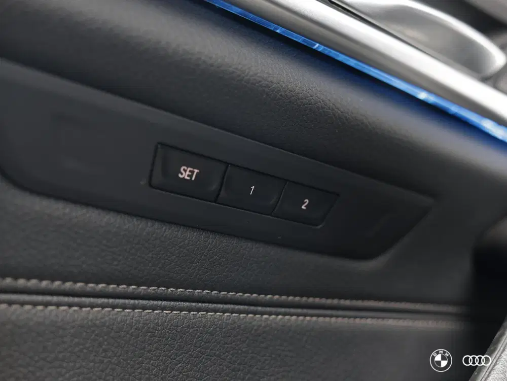 BMW 5-serie xDrive M SPORT uit 2023, foto 13