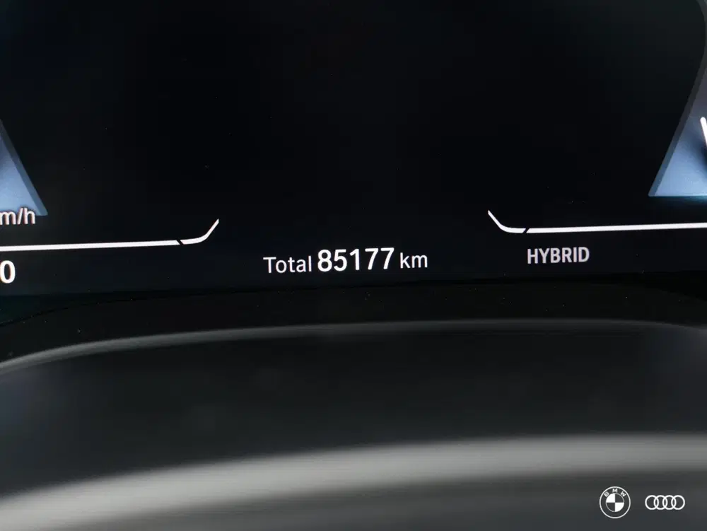 BMW 5-serie xDrive M SPORT uit 2023, foto 19